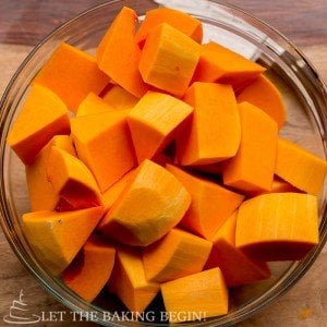 How to cut and prep Squash - by LetTheBakingBeginBlog.com @Letthebakingbgn