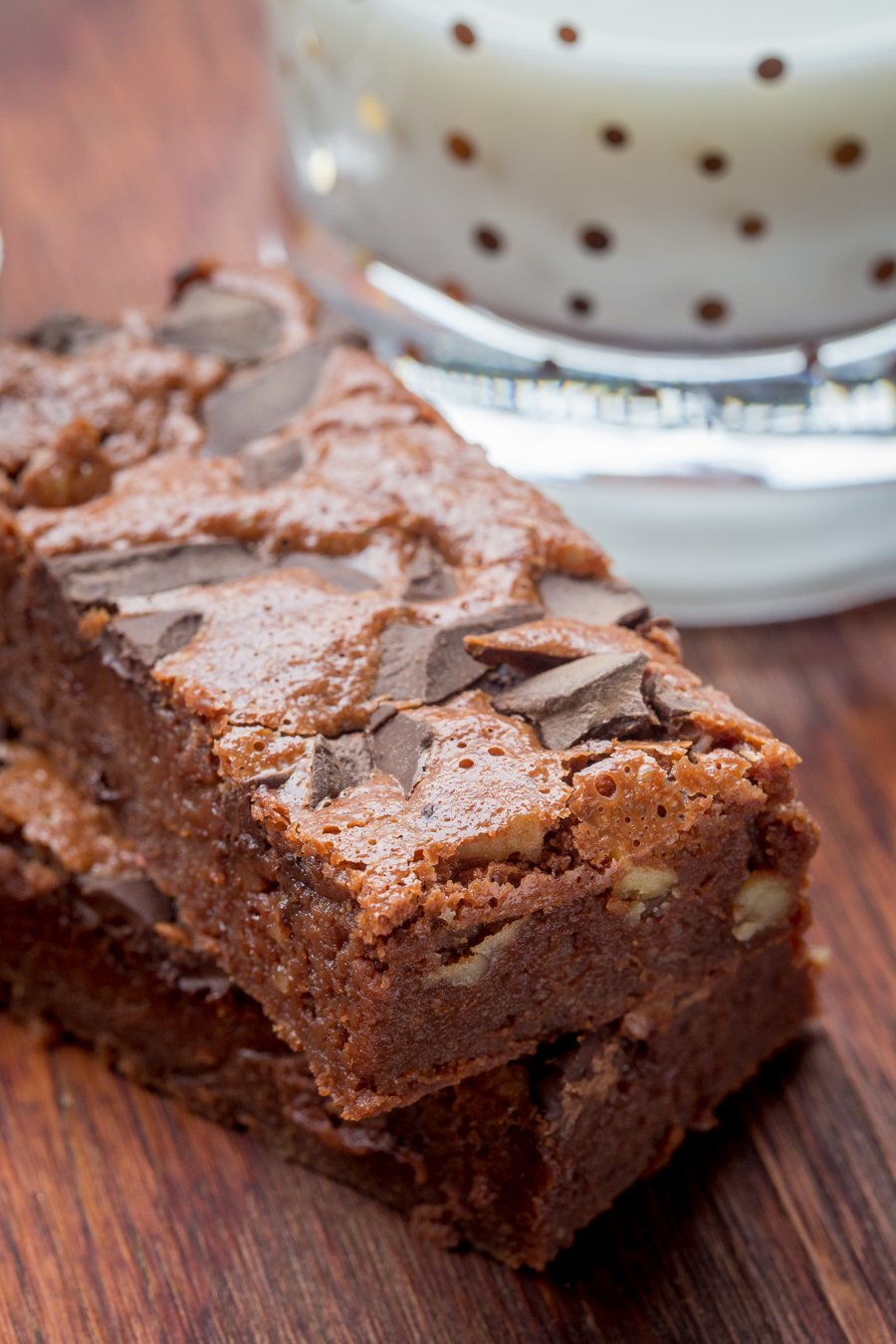 Step Away, Starbucks Brownies! - you've got nothing on this Chocolate Walnut Brownie that's fudgy, yet light with a sprinkle of walnuts to balance out the flavors. by Let the Baking Begin!