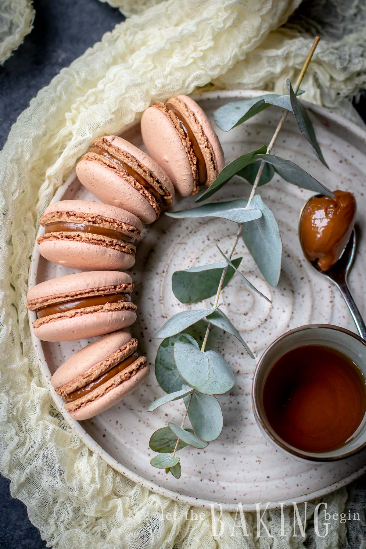 Dulce de Leche Macaron Recipe uses Italian Macaron Shell recipe and dulce de leche as the filling. Using dulce de leche as the macaron filling is the most genius thing, since it's easy and of course - super delicious.