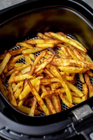 Airfryer Fries - clean fries that you can eat guilt free. Less oil, quicker to make and so delicious!